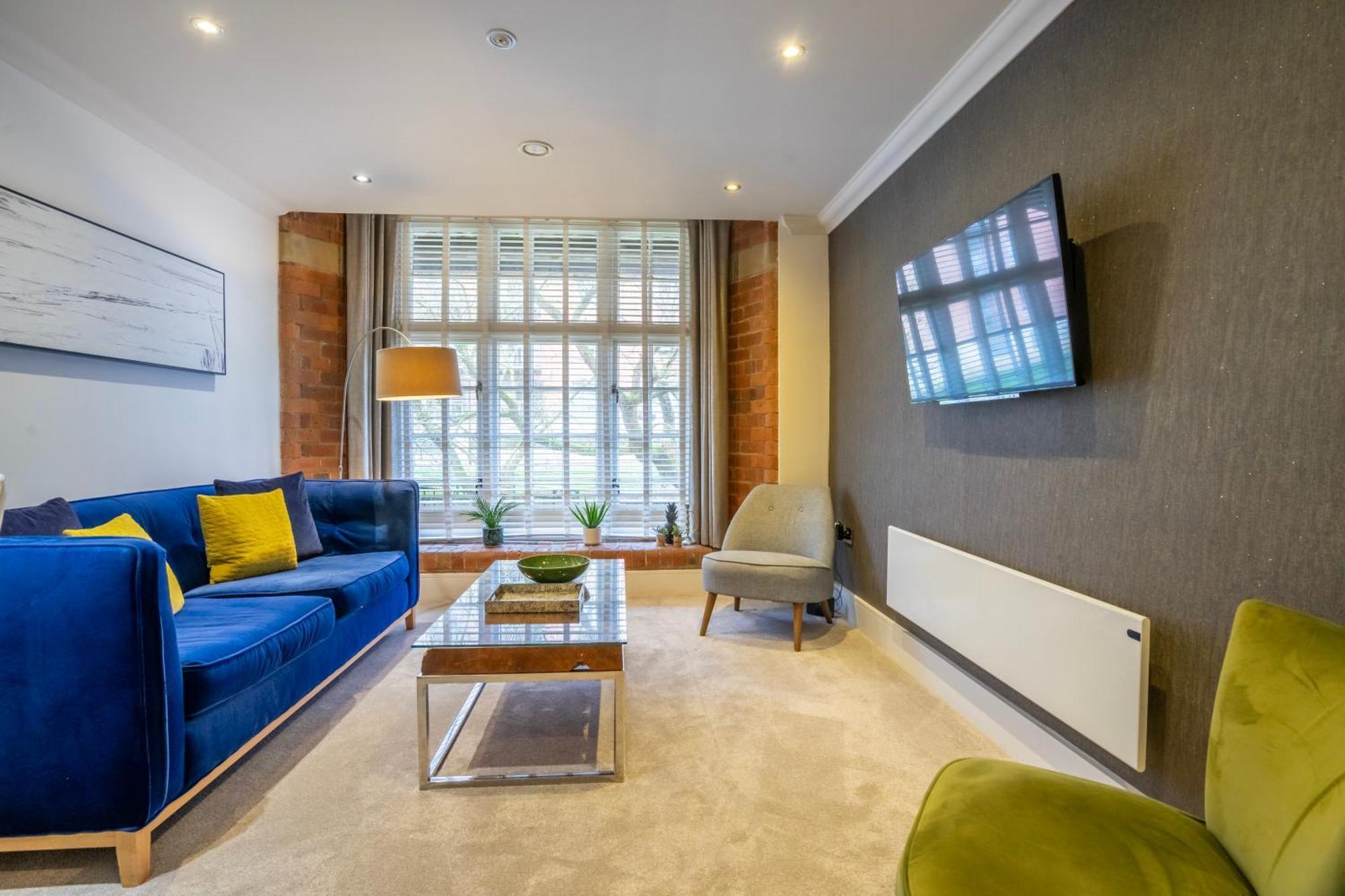 31 Cocoa Suites Йорк Экстерьер фото